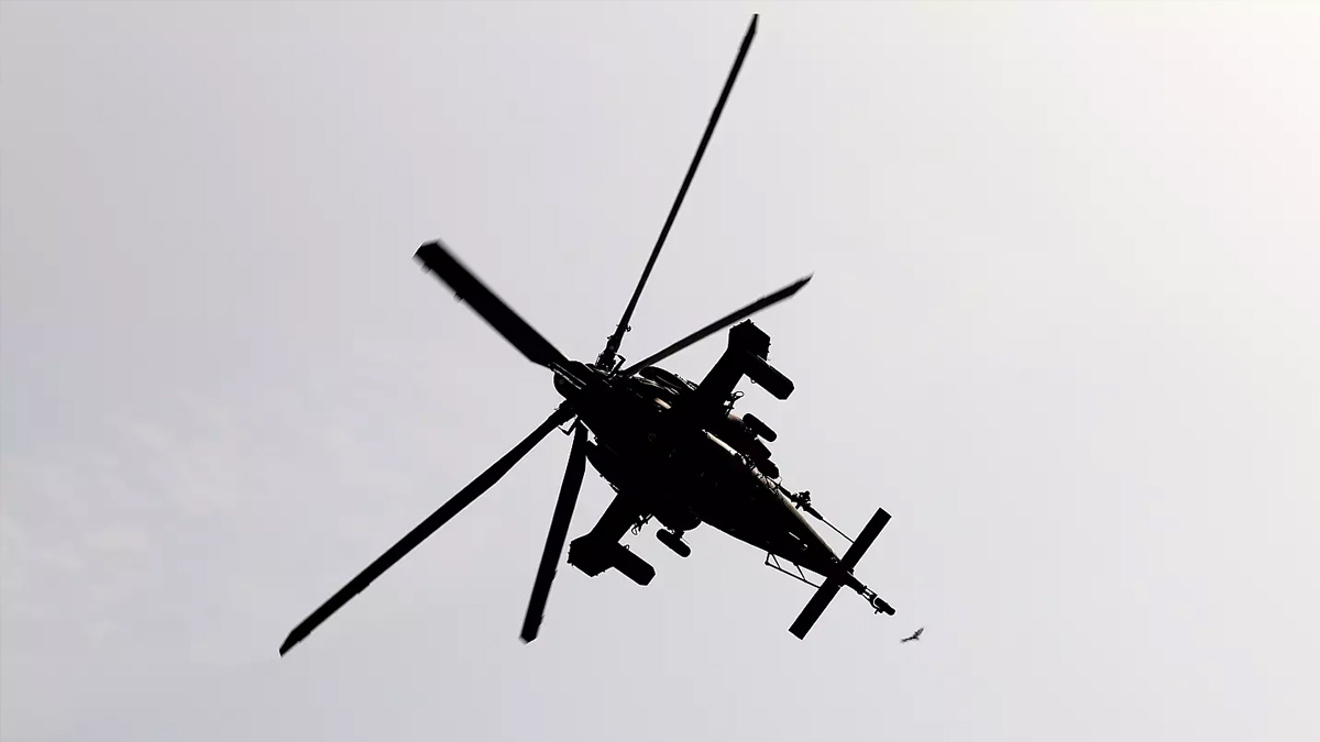 Pakistan da helikopter düştü: 6 Ölü
